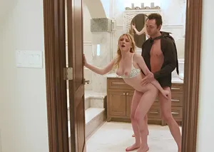 Gái Việt thủ dâm trên xvideos lồn đỏ au như sò huyết